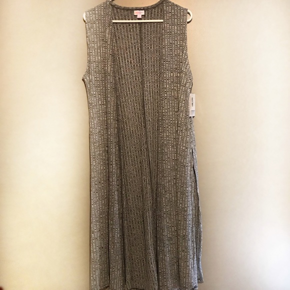 LuLaRoe Sweaters - LuLaRoe Medium Gray Joy Vest NWT